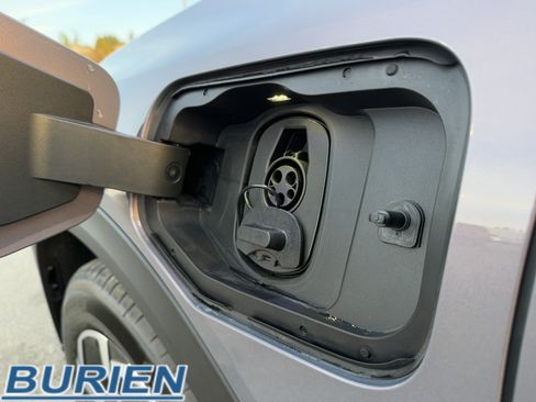 New 2026 Chevrolet Equinox EV LT image 39