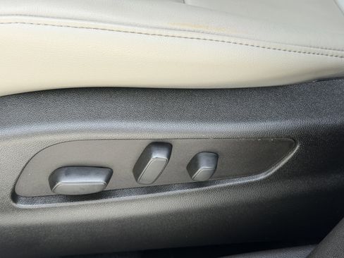 Used 2023 Cadillac XT4 Premium Luxury image 20