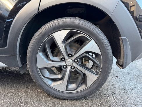 Used 2017 Hyundai Tucson Sport image 9