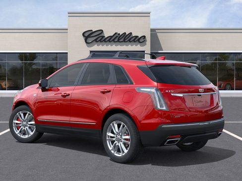 New 2026 Cadillac XT5 Sportv image 3