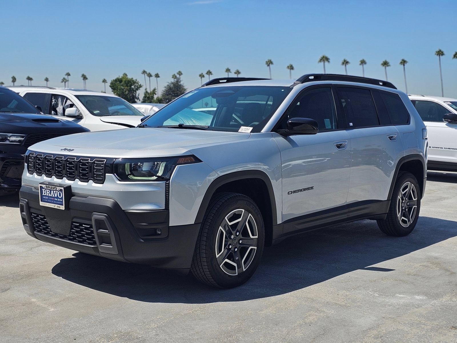 New 2026 Jeep Cherokee Laredo AWD/4WD image 2