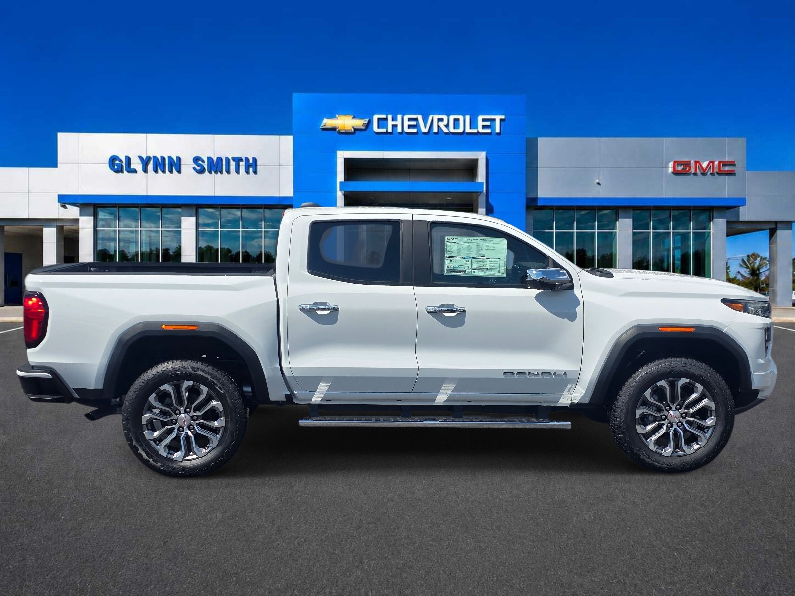 New 2026 GMC Canyon Denali AWD/4WD image 5