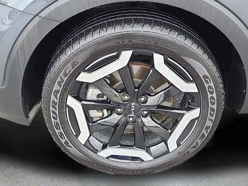 Used 2024 Kia Telluride S w/ S Sunroof Package FWD image 9