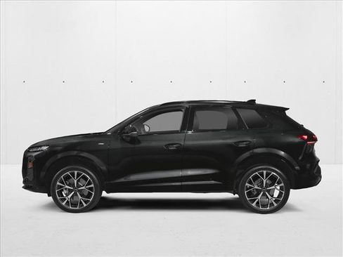New 2026 Audi Q3 quattro 2.0T AWD/4WD image 2