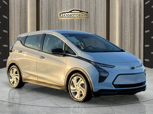 Used 2022 Chevrolet Bolt LT image 1