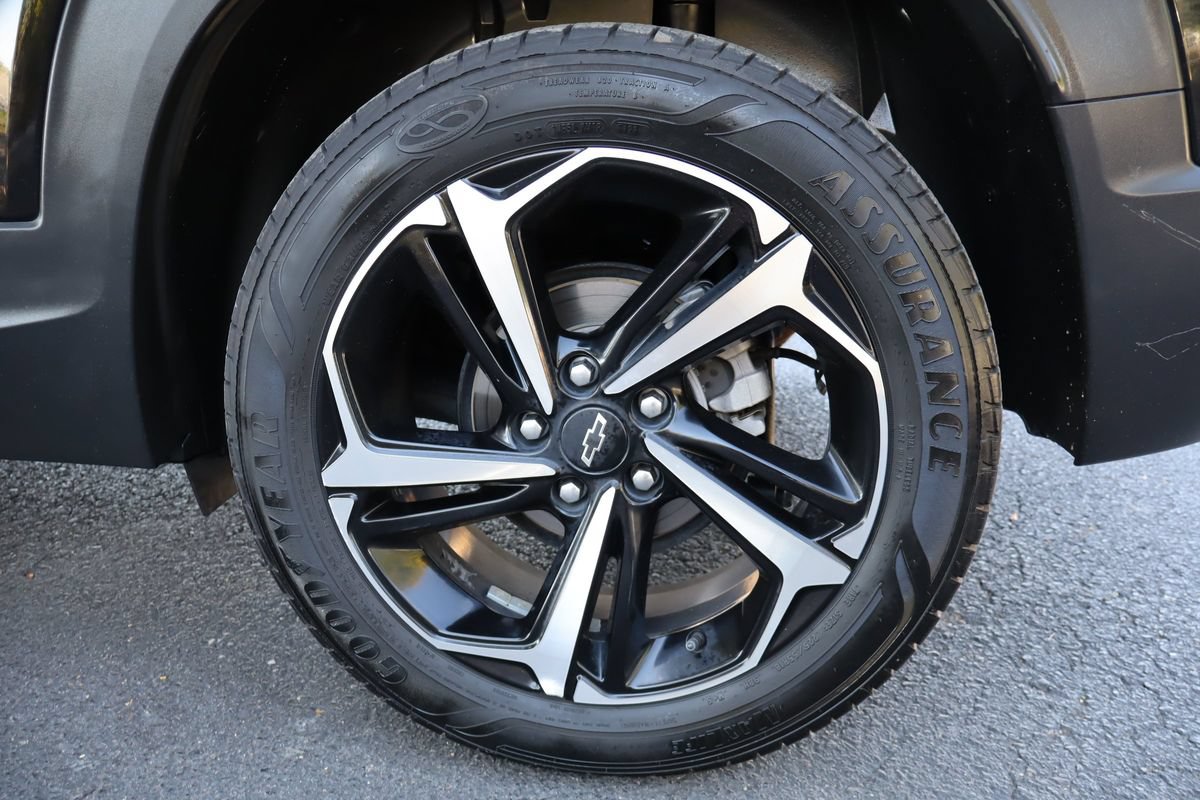 Used 2021 Chevrolet TrailBlazer RS w/ Technology Package AWD/4WD image 42