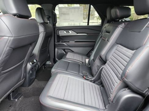 New 2026 Ford Explorer ST-Line w/ ST-Line Street Pack AWD/4WD image 16