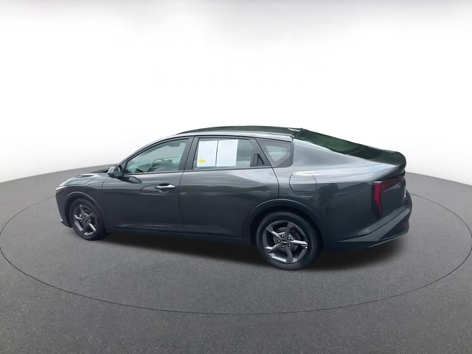 Used 2025 Kia K4 FWD image 9