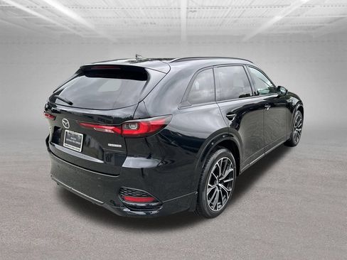 Certified 2025 MAZDA CX-70 3.3 Turbo S w/ Premium Plus AWD/4WD image 6
