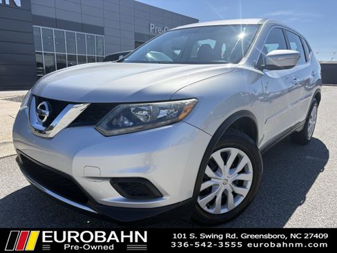 Used 2014 Nissan Rogue S image 1