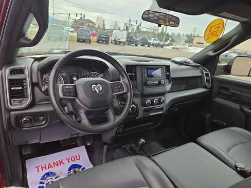 Used 2021 RAM 3500 Tradesman w/ Chrome Appearance Group image 15