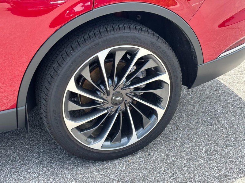 Used 2025 Lincoln Aviator Reserve w/ Equipment Group 201A AWD/4WD image 10