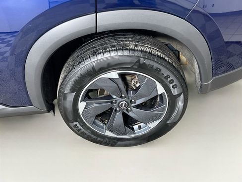 Used 2024 Nissan Rogue SV image 24