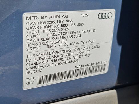 Used 2023 Audi e-tron Prestige w/ Prestige Package AWD/4WD image 34