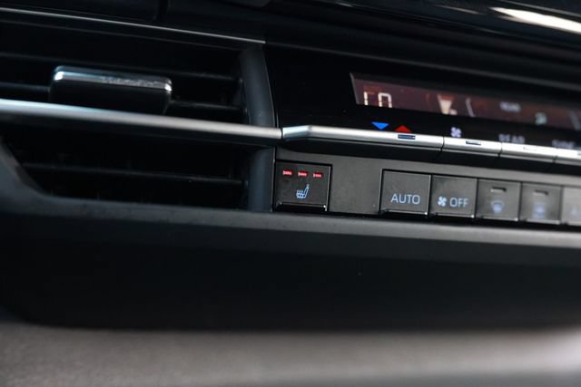 Used 2023 Toyota Sienna XSE FWD image 43