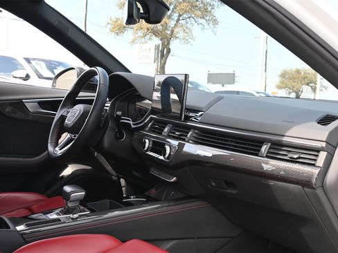 Used 2023 Audi S4 Premium Plus w/ Premium Plus Package image 21