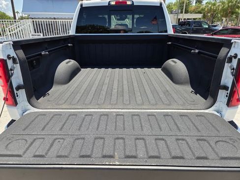 Used 2025 RAM 1500 Big Horn AWD/4WD image 9