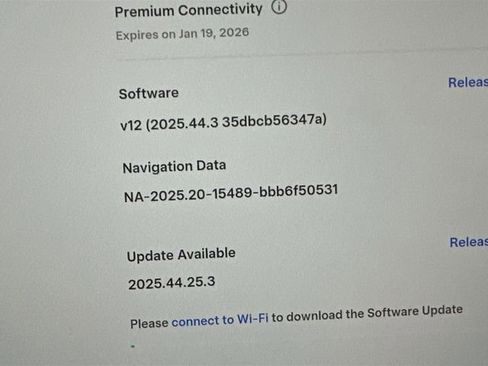 Used 2023 Tesla Model 3 Standard Range image 29