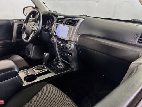 Used 2021 Toyota 4Runner SR5 AWD/4WD image 26