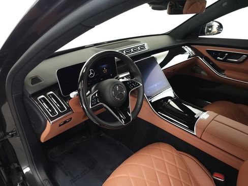 Certified 2024 Mercedes-Benz S 580 4MATIC Sedan image 9