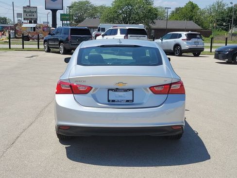 Used 2018 Chevrolet Malibu LT FWD image 5