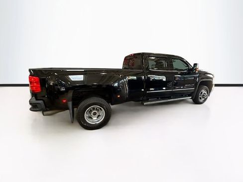 Used 2017 GMC Sierra 3500 Denali w/ Duramax Plus Package AWD/4WD image 5