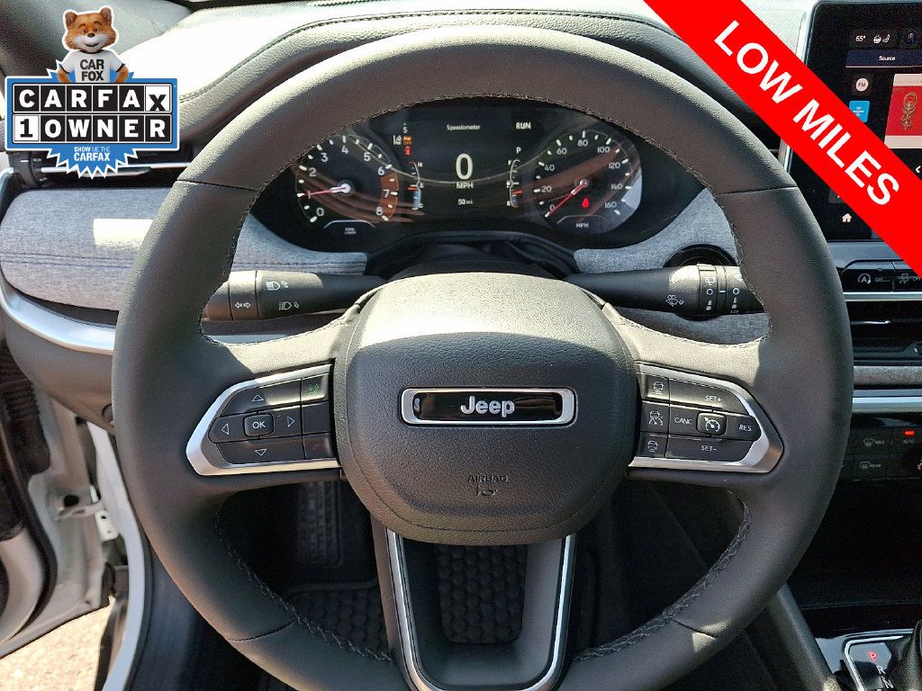 Used 2023 Jeep Compass Latitude w/ Sun and Sound Group AWD/4WD image 18