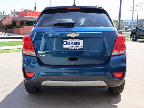 Certified 2020 Chevrolet Trax LT w/ Sun & Sound Package FWD image 5