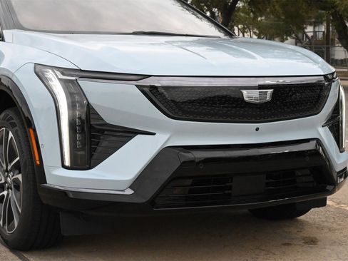 New 2026 Cadillac Optiq Sport 1 image 29
