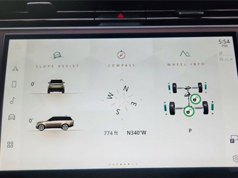 Used 2023 Land Rover Range Rover SE image 47