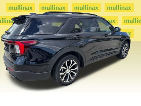 New 2025 Ford Explorer ST-Line image 15