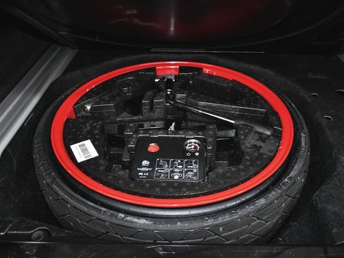 Used 2023 Aston Martin DBX AWD/4WD image 68
