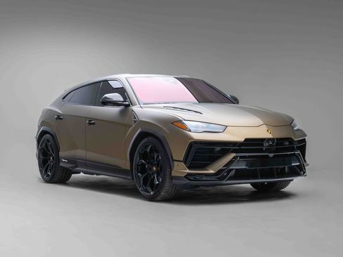 Used 2024 Lamborghini Urus Performante image 1