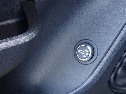 Used 2024 Chevrolet Blazer LT w/ Convenience Package image 15