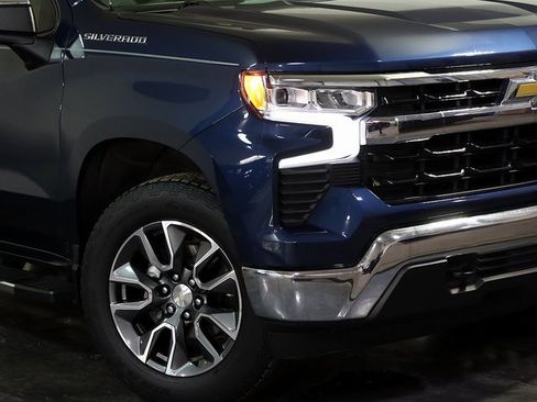 Used 2023 Chevrolet Silverado 1500 LT image 8