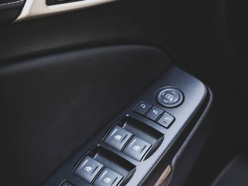 Used 2019 GMC Yukon Denali w/ Denali Ultimate Package AWD/4WD image 20