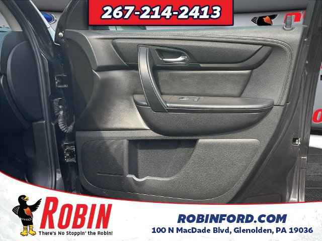 Used 2017 Chevrolet Traverse LT w/ Style and Technology Package FWD image 27
