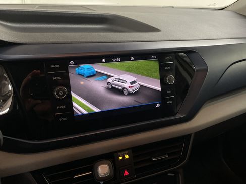 Used 2023 Volkswagen Taos SE w/ Black Wheel Package image 12