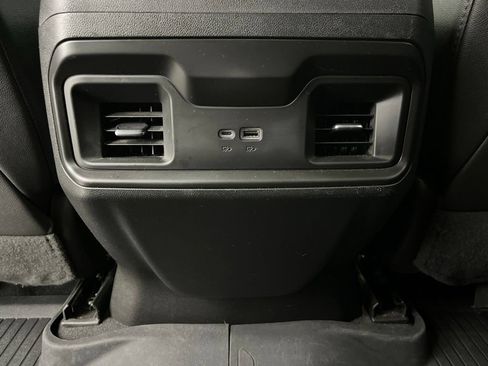 Used 2022 Chevrolet Silverado 1500 RST w/ Convenience Package II AWD/4WD image 24