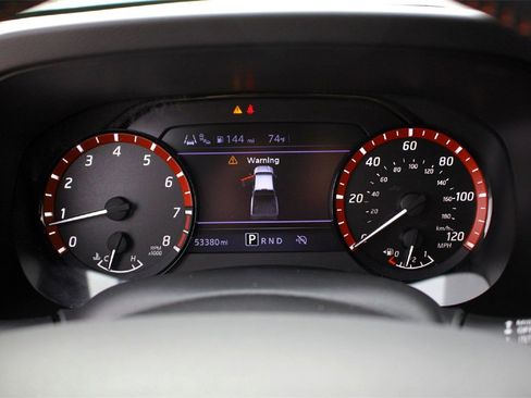 Used 2025 Nissan Frontier Pro-X image 14