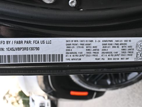 Used 2024 Jeep Wagoneer Series II image 38