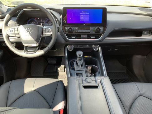 New 2026 Toyota Grand Highlander AWD Hybrid image 15