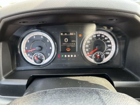 Used 2019 RAM 1500 Classic SLT AWD/4WD image 12