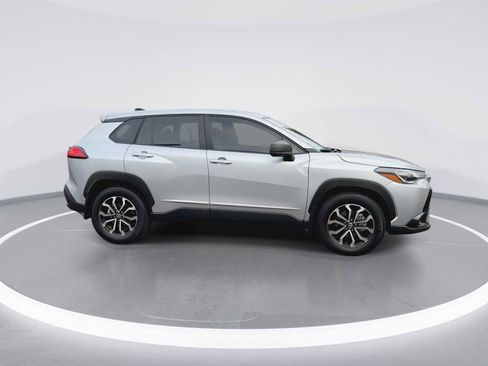 Certified 2025 Toyota Corolla Cross AWD Hybrid image 9