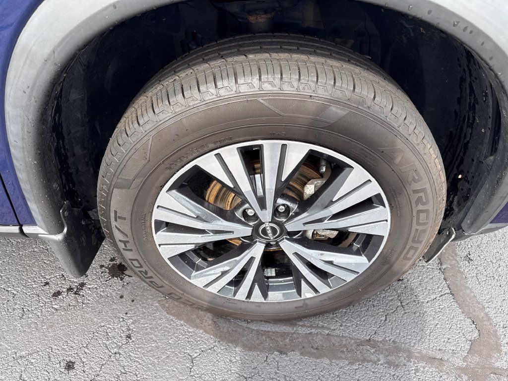 Used 2023 Nissan Rogue SV AWD/4WD image 25