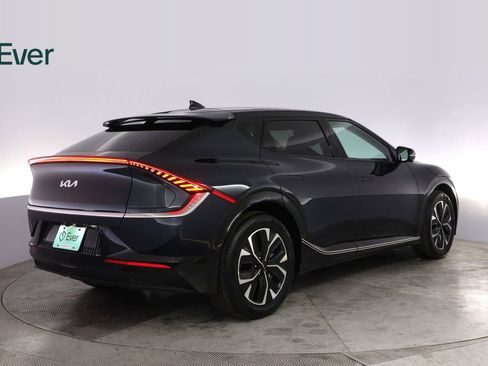 Used 2024 Kia EV6 Wind w/ Wind Technology Package RWD image 3