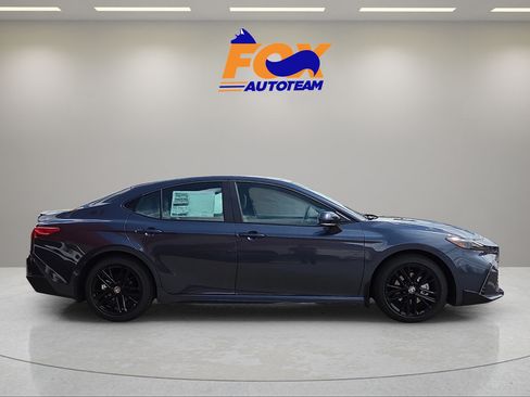 New 2026 Toyota Camry SE w/ Convenience Package FWD image 5