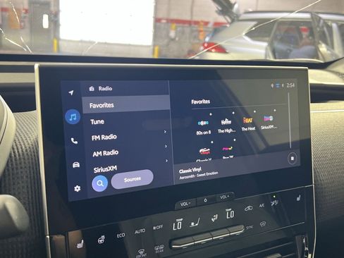 Used 2024 Toyota bZ4X XLE image 18