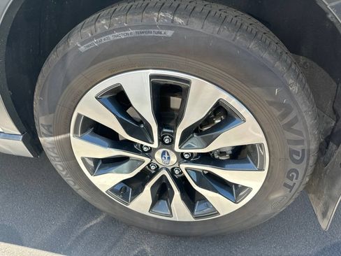 Used 2024 Subaru Outback Touring AWD/4WD image 14