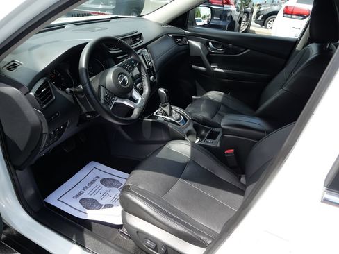 Used 2019 Nissan Rogue SL AWD/4WD image 9